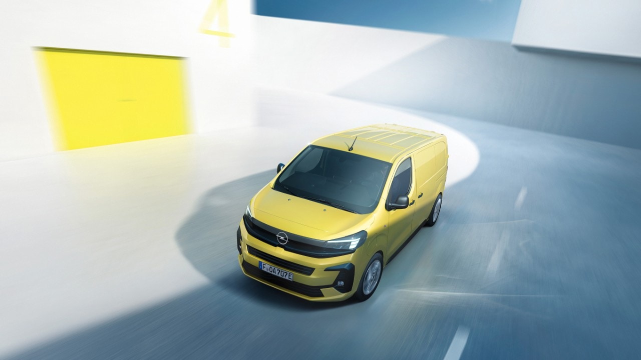 Pogled od zgoraj na novi Opel Vivaro Electric